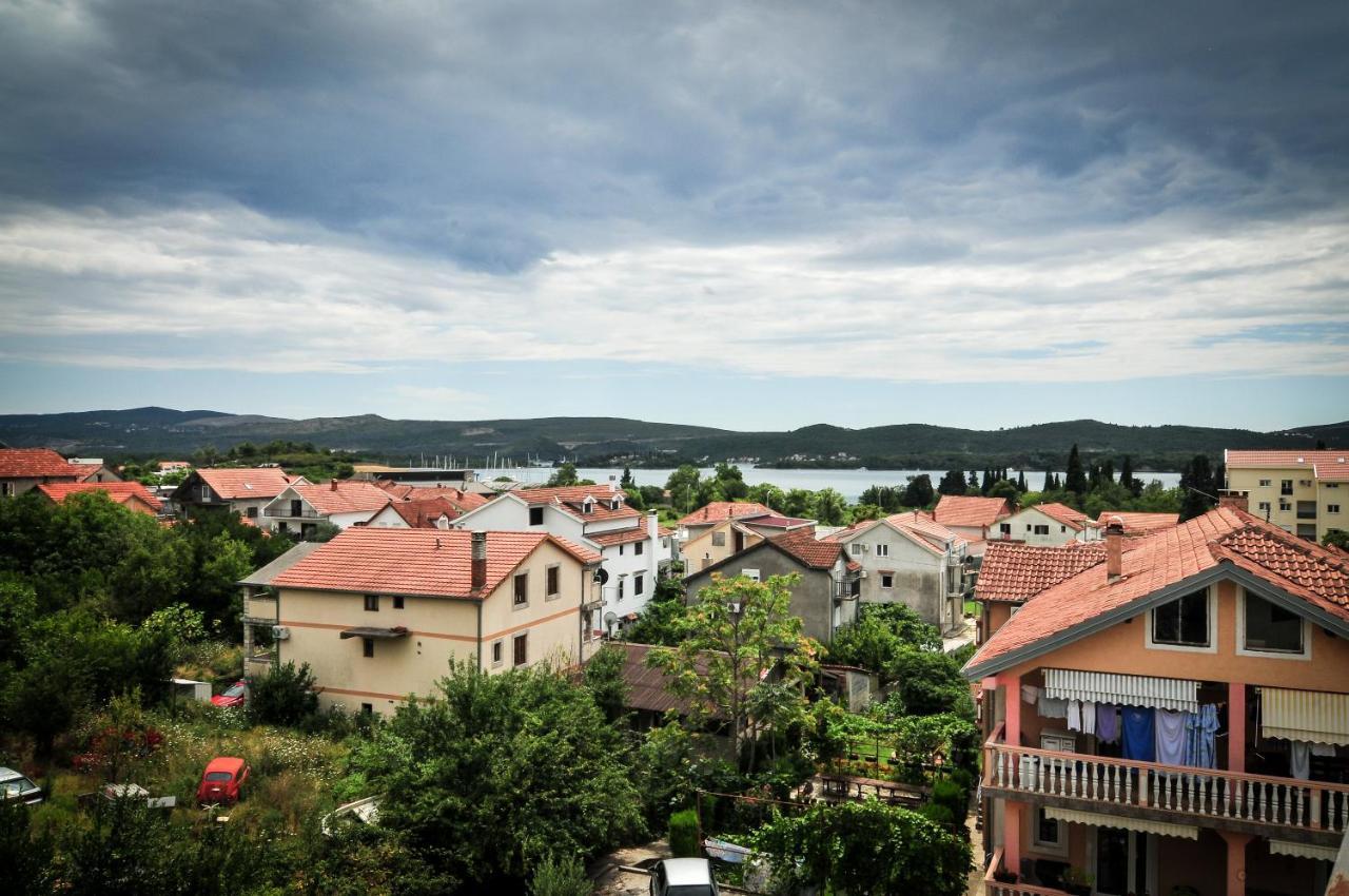 Milosavljevic Apartments Tivat Extérieur photo