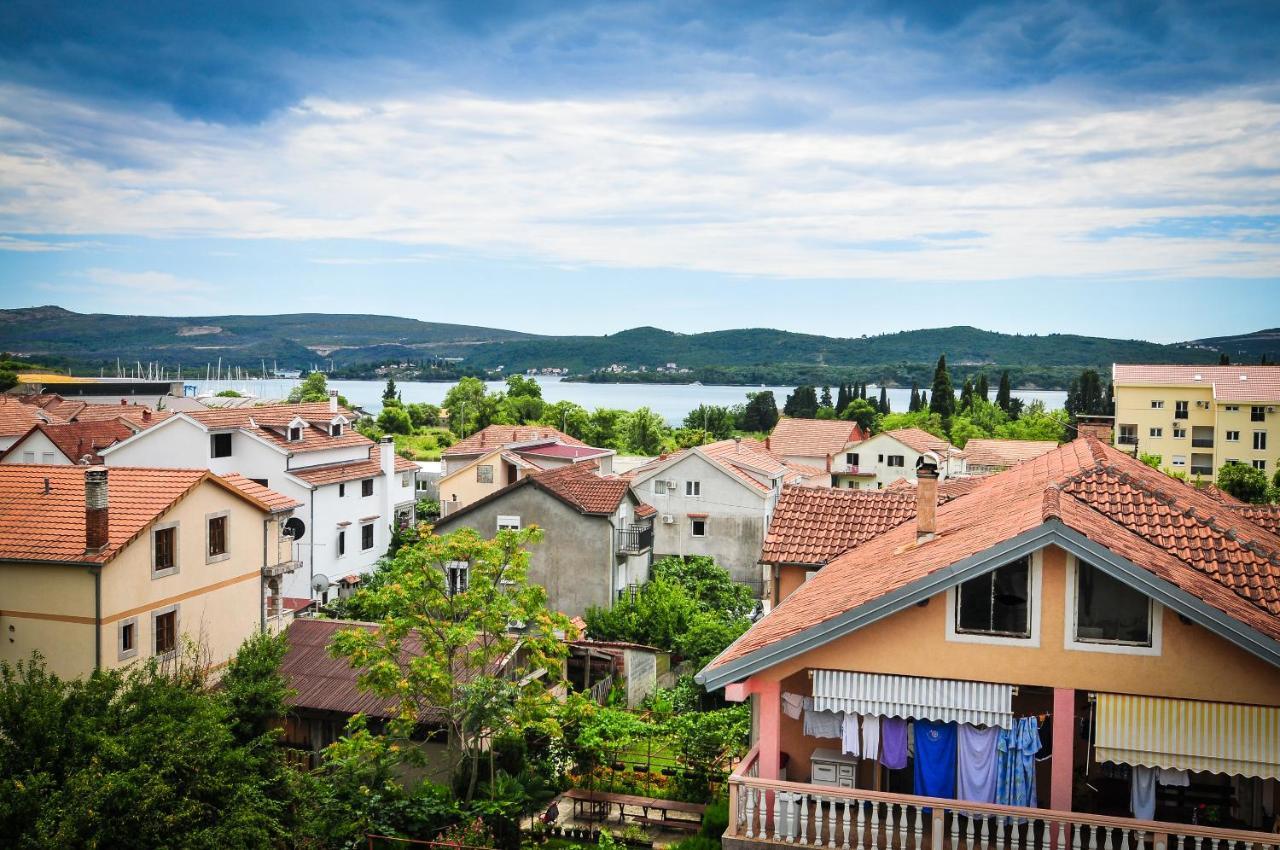 Milosavljevic Apartments Tivat Extérieur photo