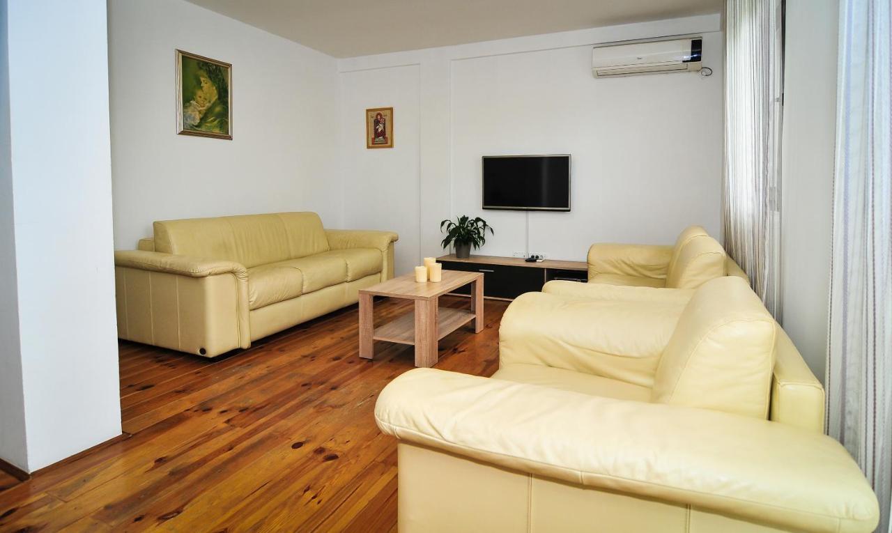 Milosavljevic Apartments Tivat Extérieur photo