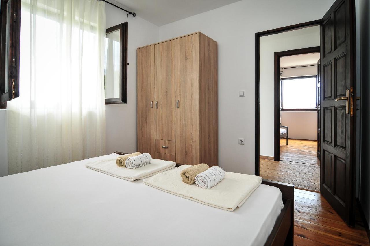 Milosavljevic Apartments Tivat Extérieur photo
