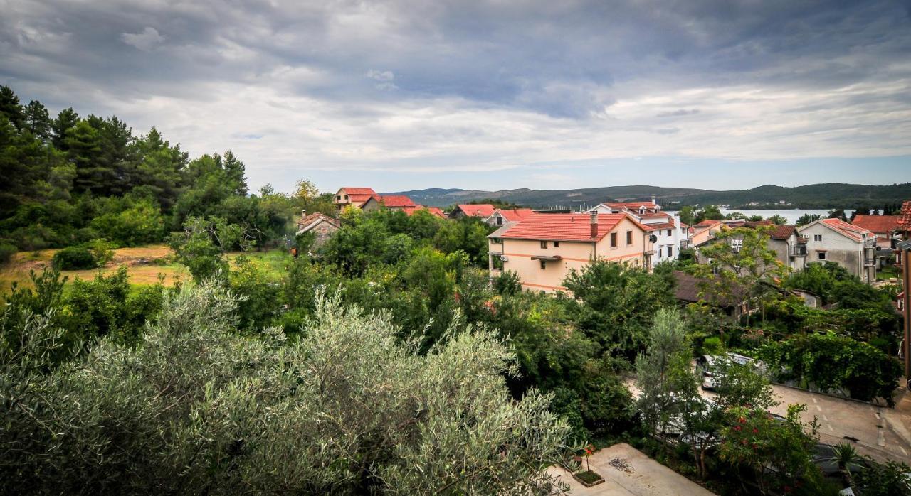 Milosavljevic Apartments Tivat Extérieur photo