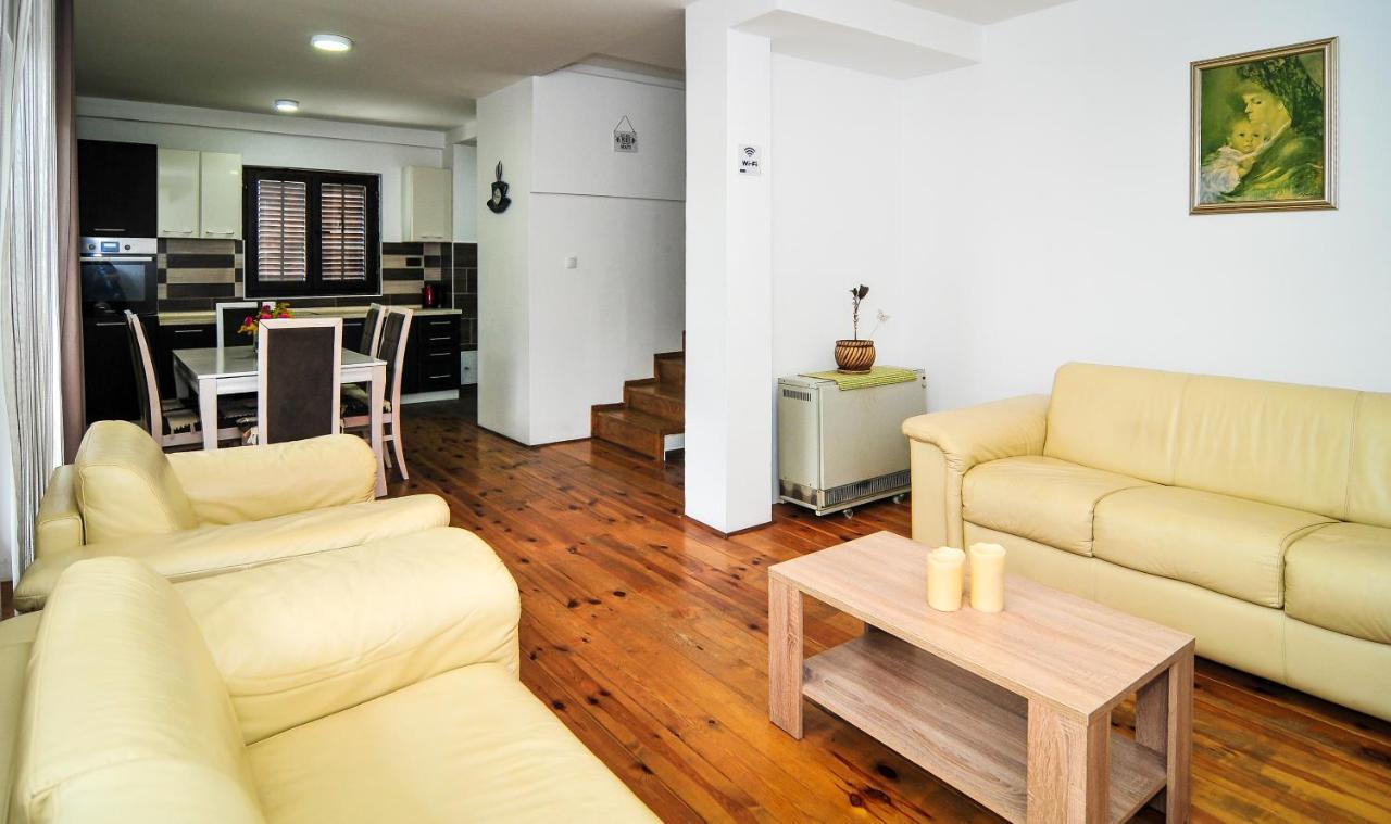 Milosavljevic Apartments Tivat Extérieur photo