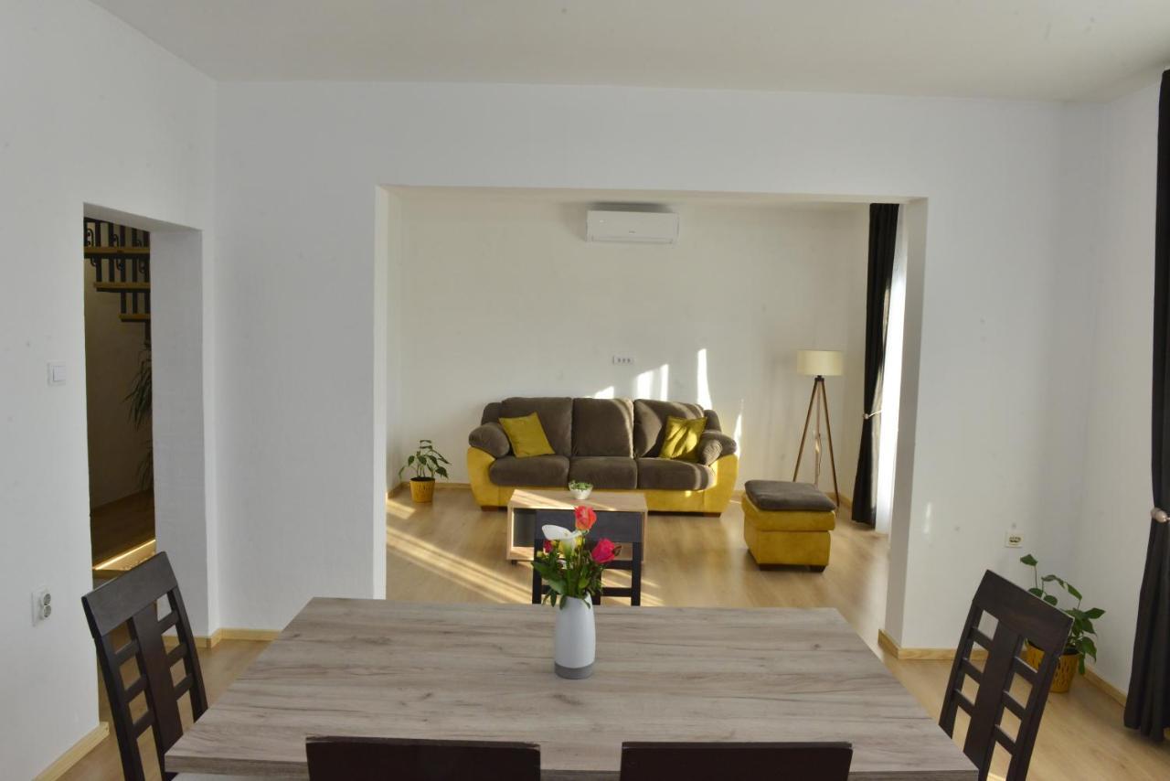 Milosavljevic Apartments Tivat Extérieur photo