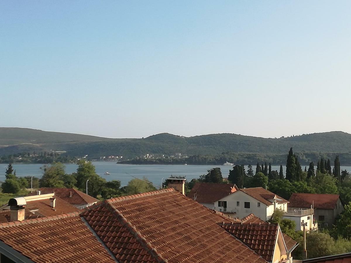 Milosavljevic Apartments Tivat Extérieur photo